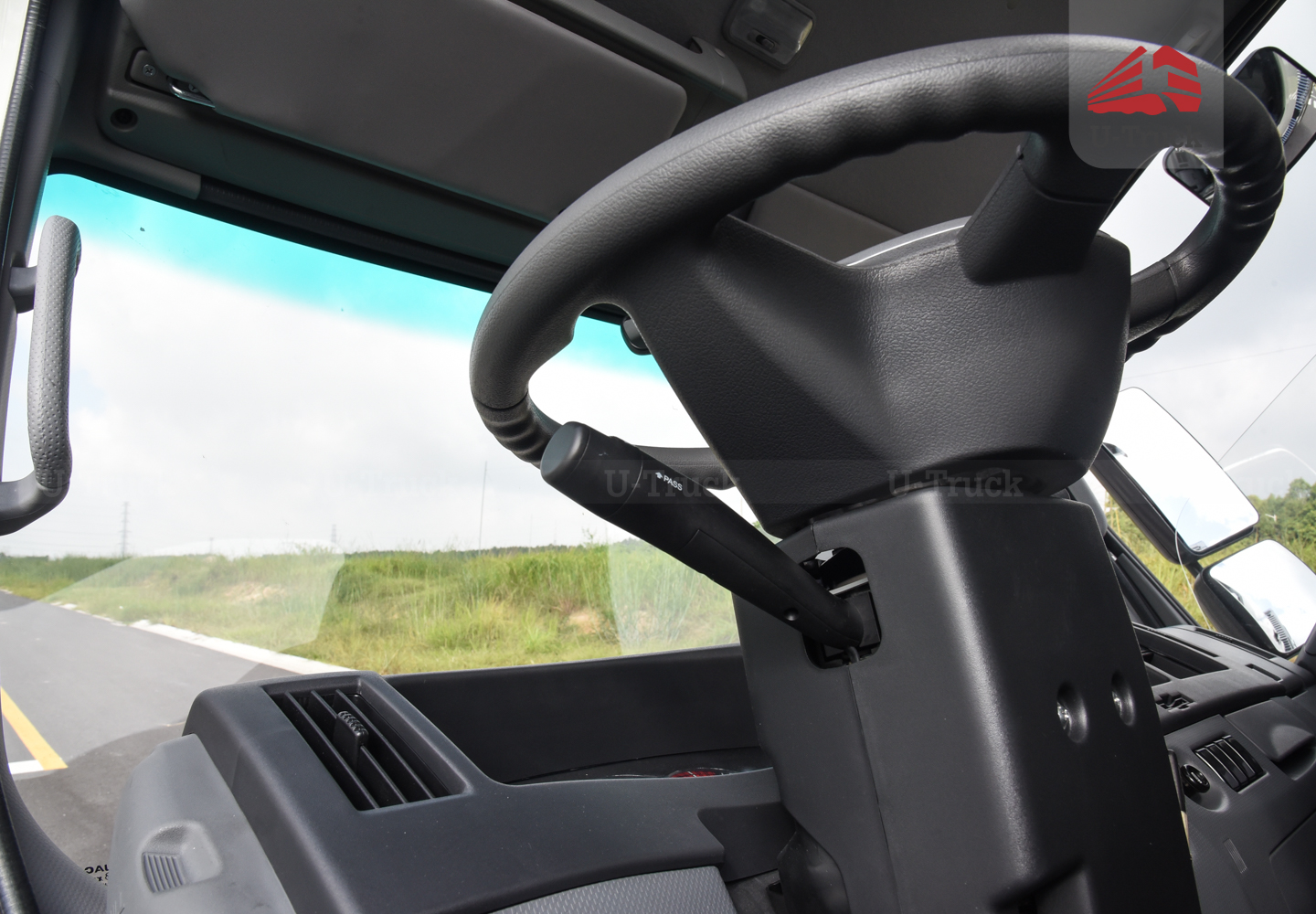 Xe tải JAC N200S Thùng kín 1T9