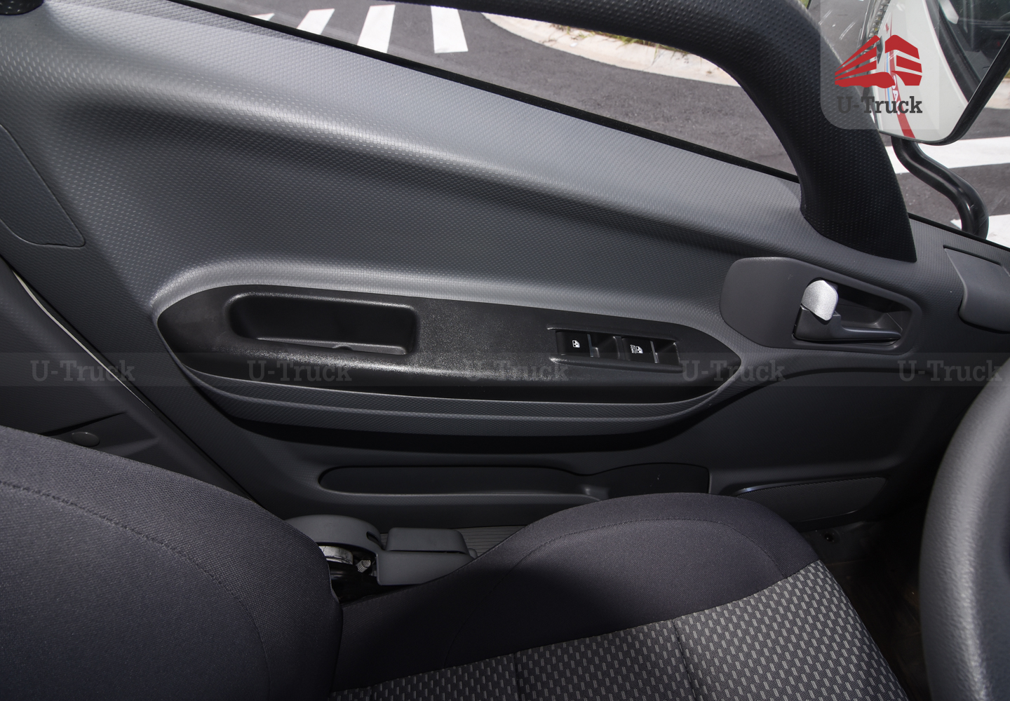 Xe tải JAC N200S Thùng kín 1T9