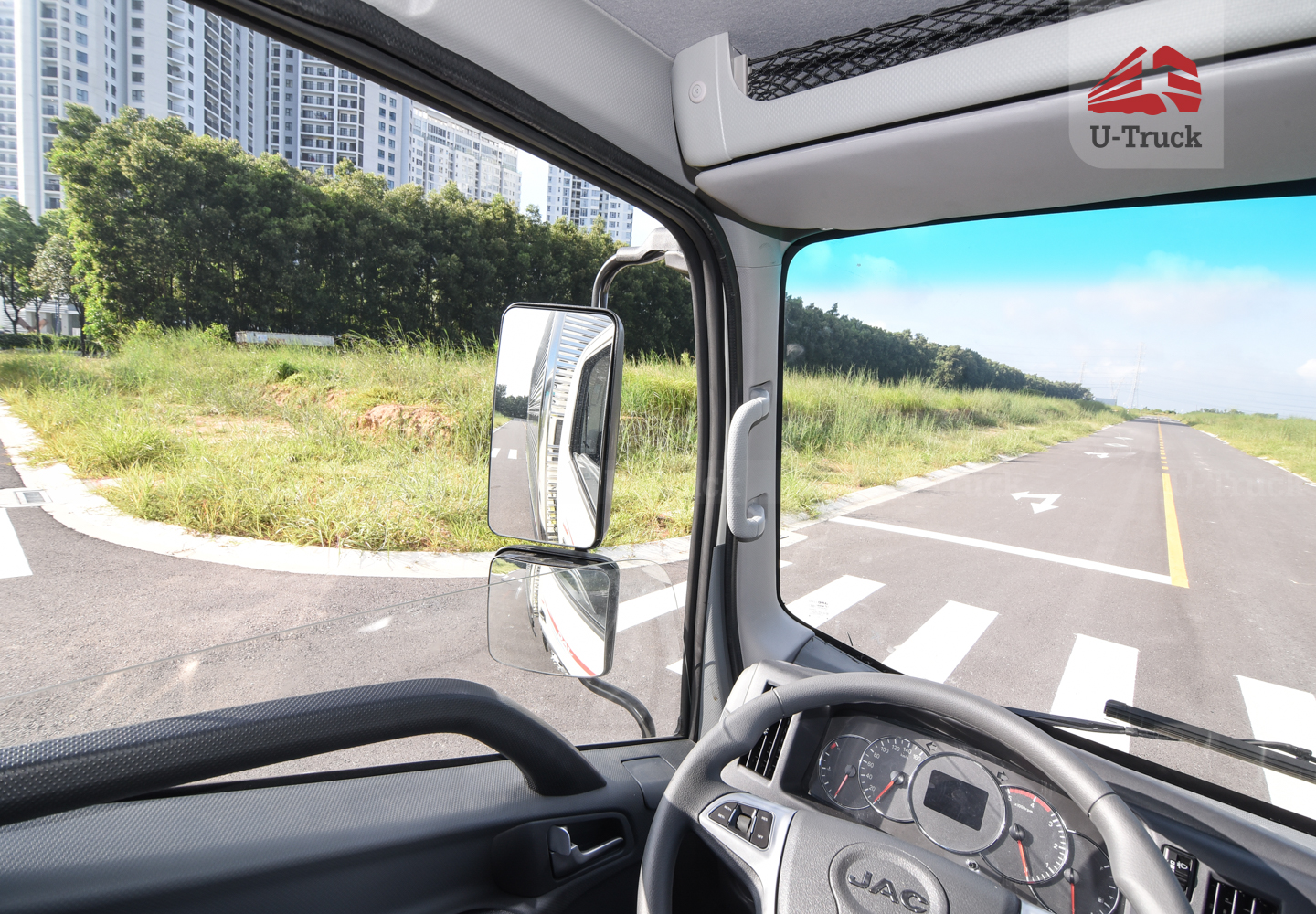 Xe tải JAC N200S Thùng kín 1T9