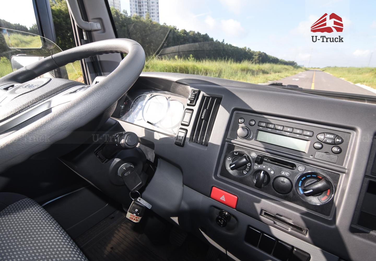 Xe tải JAC N200S Thùng kín 1T9