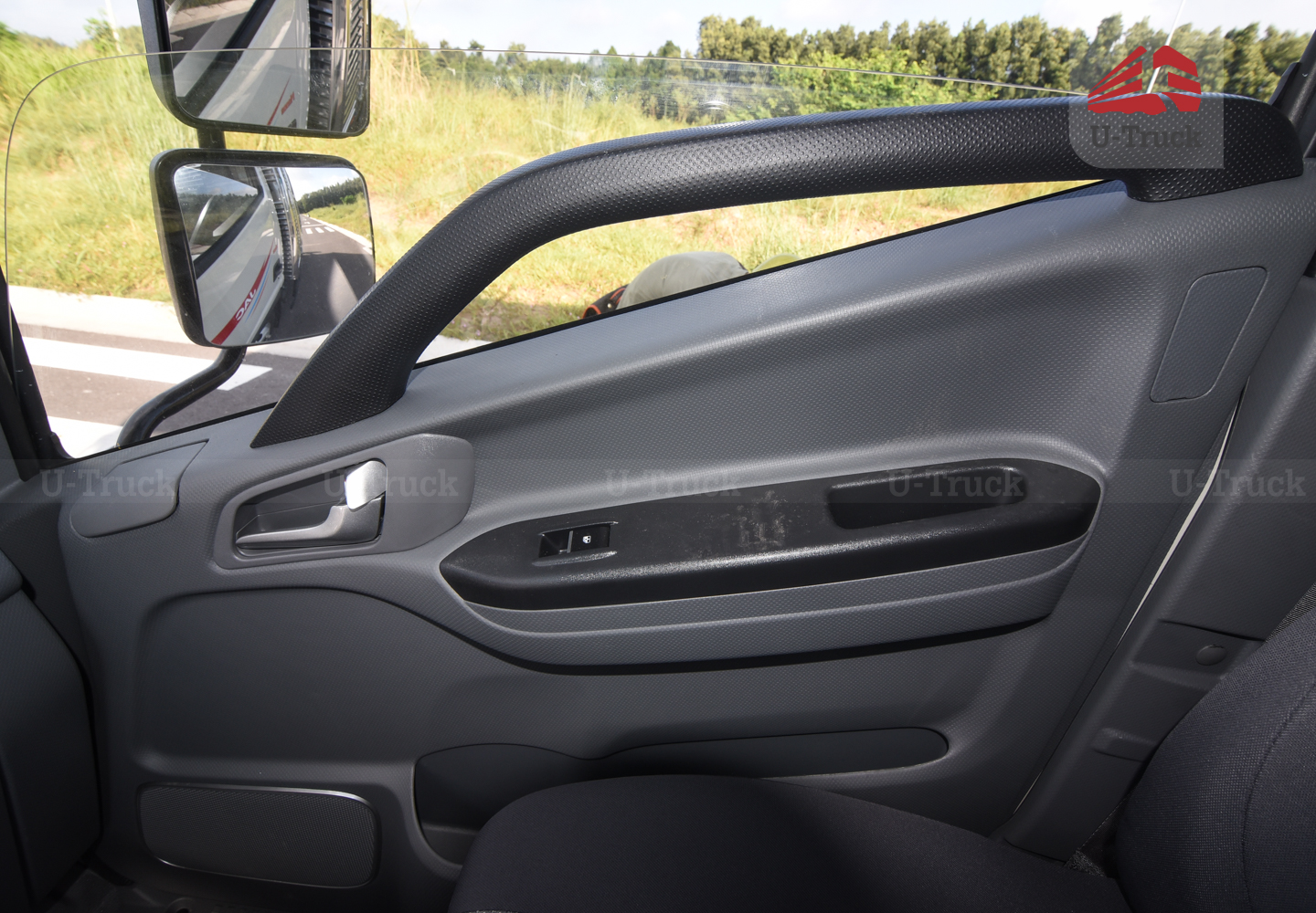 Xe tải JAC N200S Thùng kín 1T9