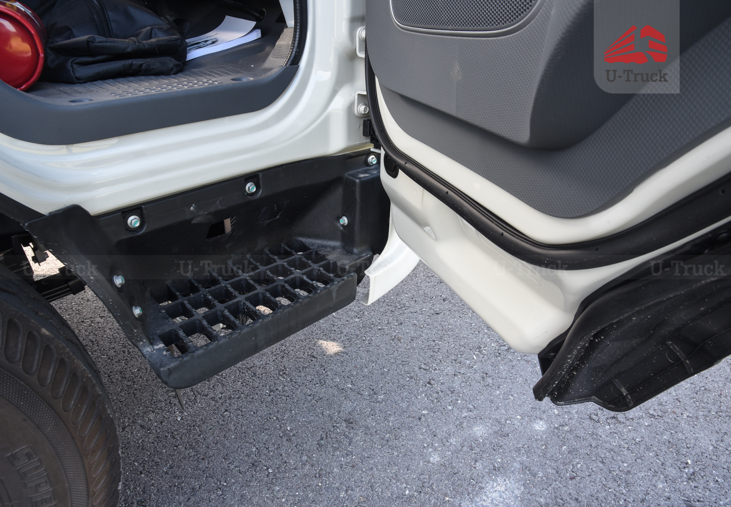 Xe tải JAC N200S Thùng kín 1T9