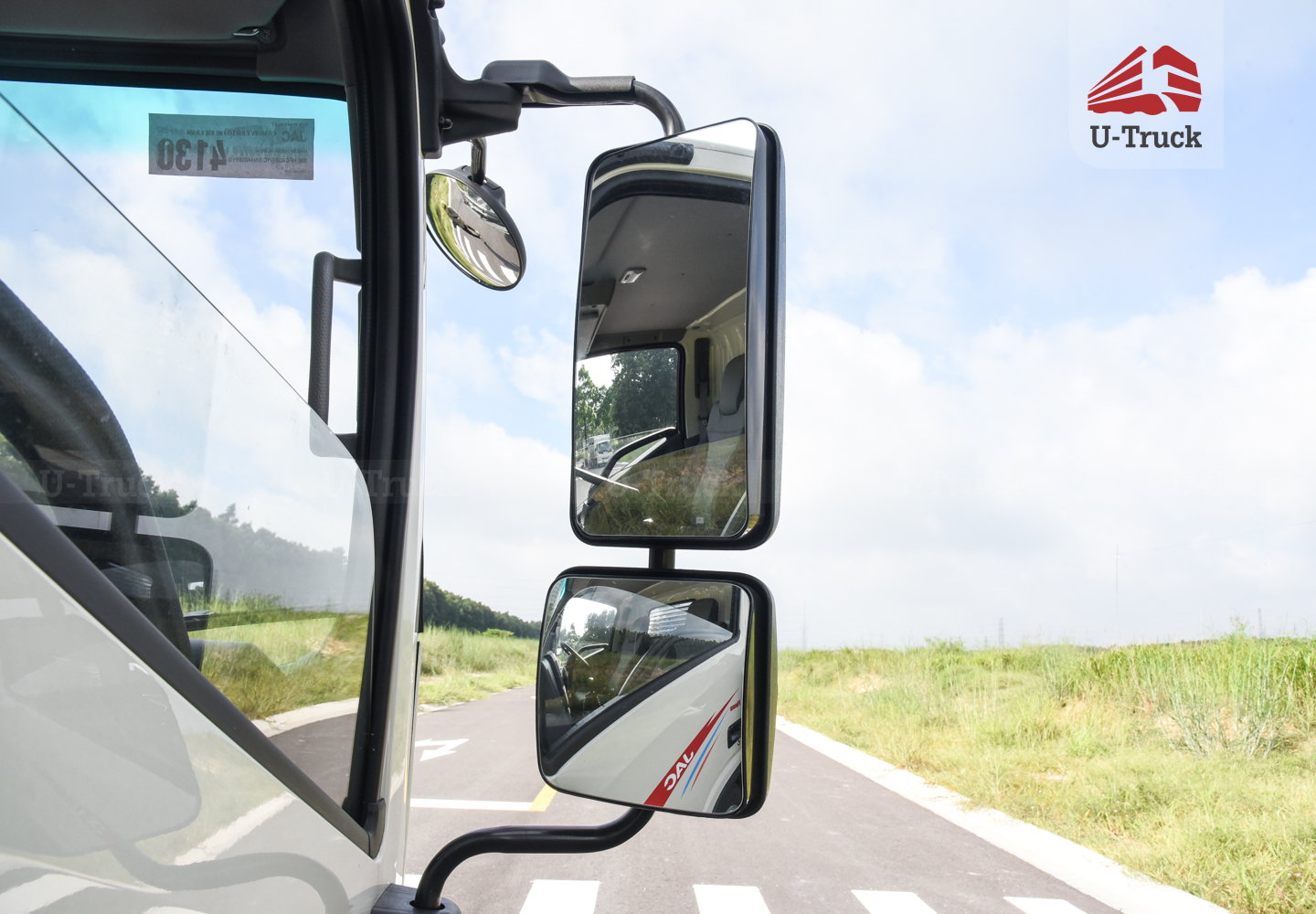 Xe tải JAC N350S 4X2 Thùng kín