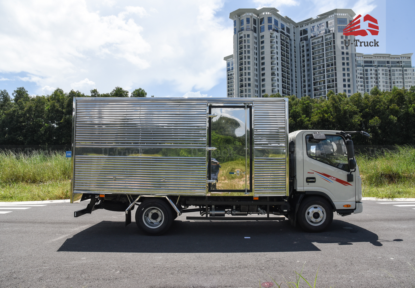 Xe tải JAC N350S 4X2 Thùng kín