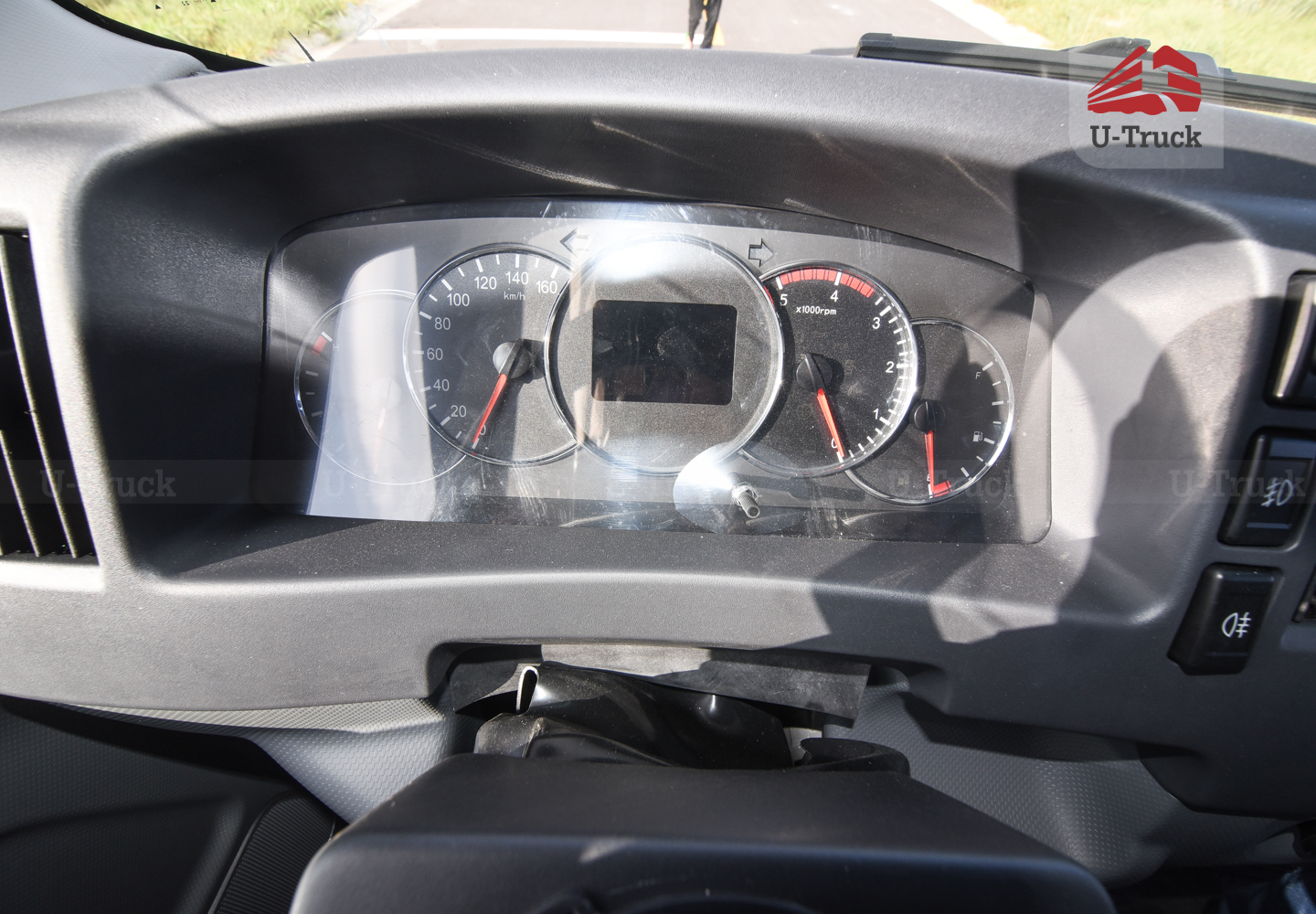 Xe tải JAC N350S 4X2 Thùng kín