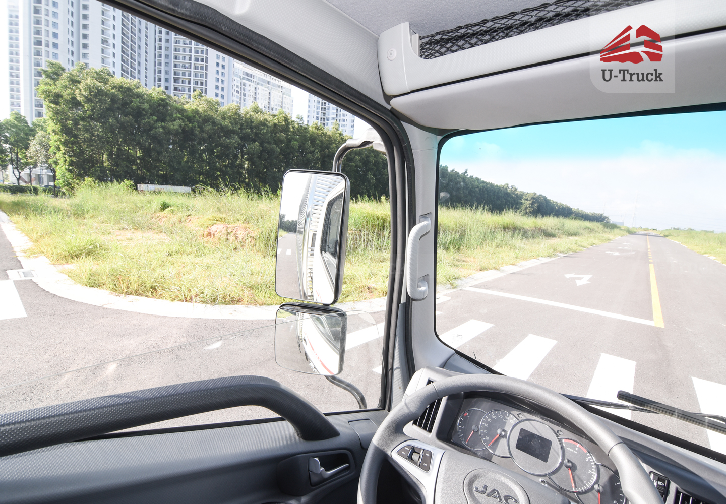 Xe tải JAC N350S 4X2 Thùng kín