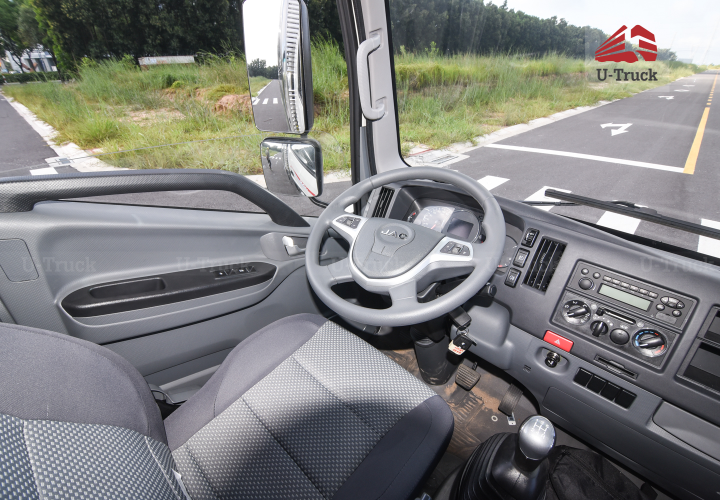 Xe tải JAC N350S 4X2 Thùng kín