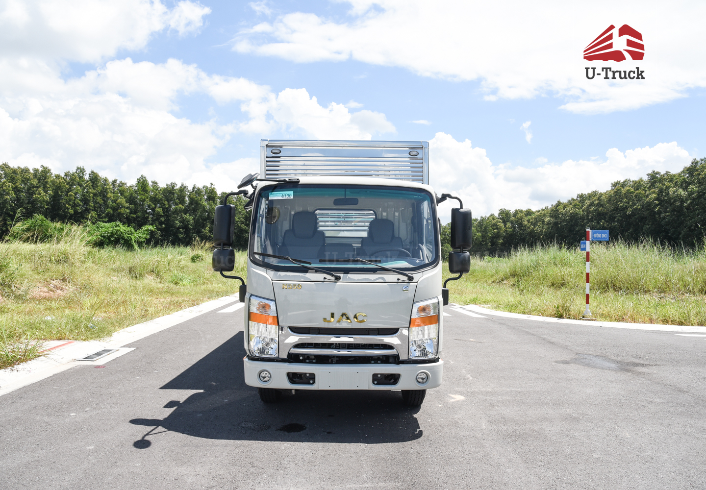 Xe tải JAC N350S 4X2 Thùng kín