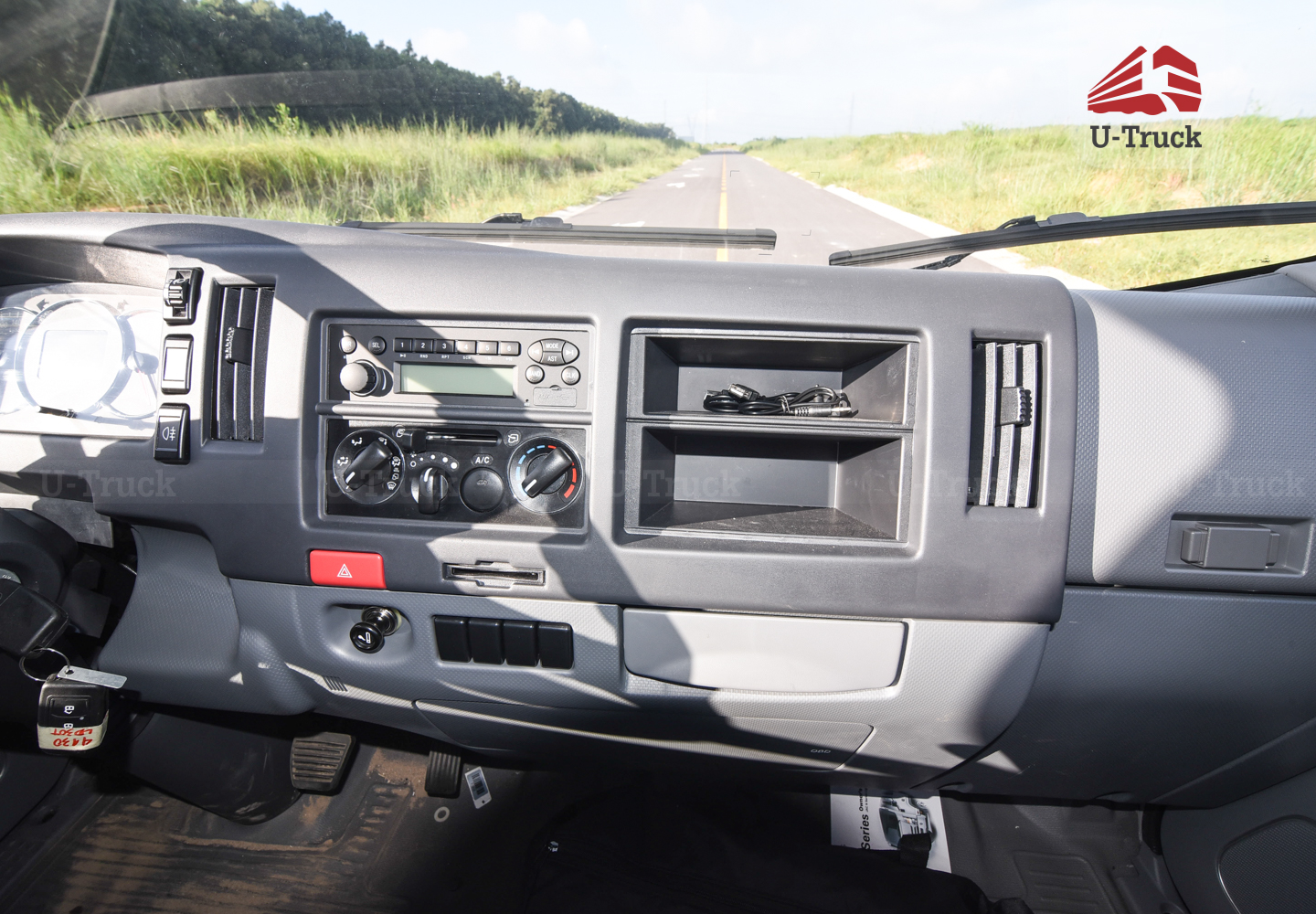 Xe tải JAC N350S 4X2 Thùng kín