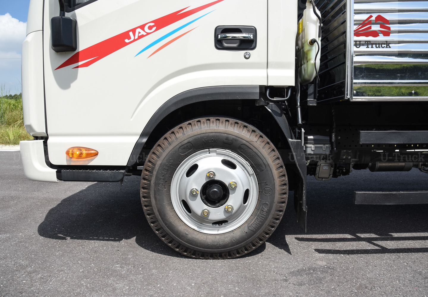 Xe tải JAC N350S Thùng trường lái 3T6