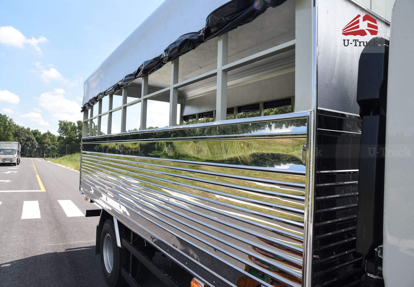 Xe tải JAC N350S Thùng trường lái 3T6