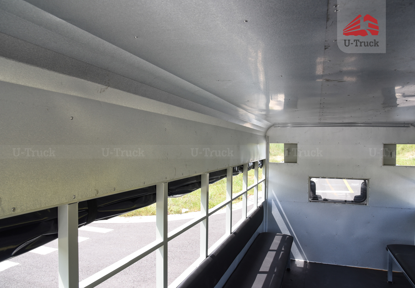 Xe tải JAC N350S Thùng trường lái 3T6