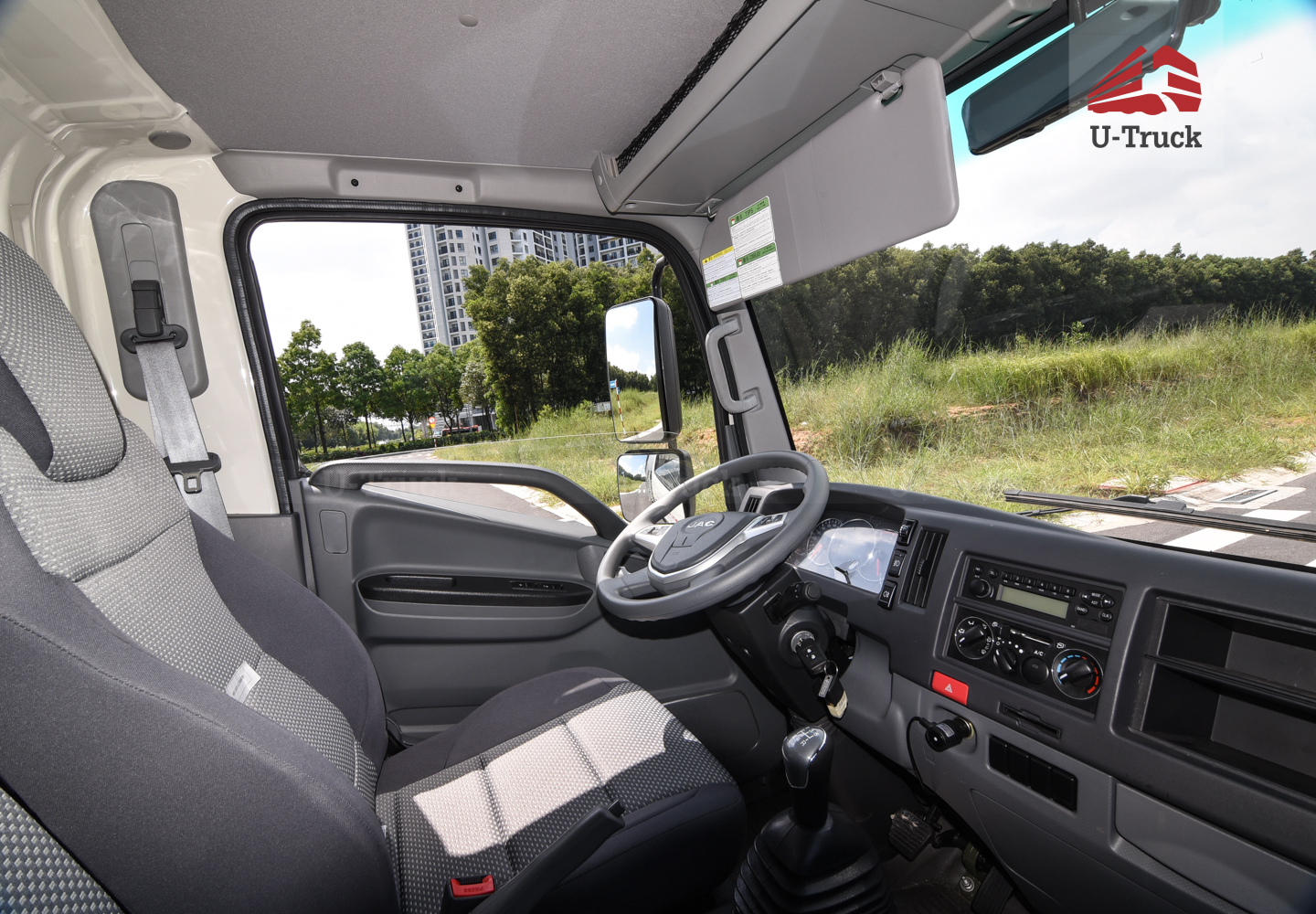 Xe tải JAC N350S Thùng trường lái 3T6