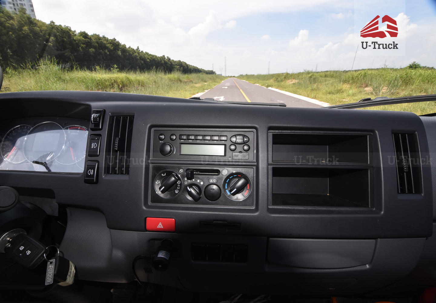 Xe tải JAC N350S Thùng trường lái 3T6