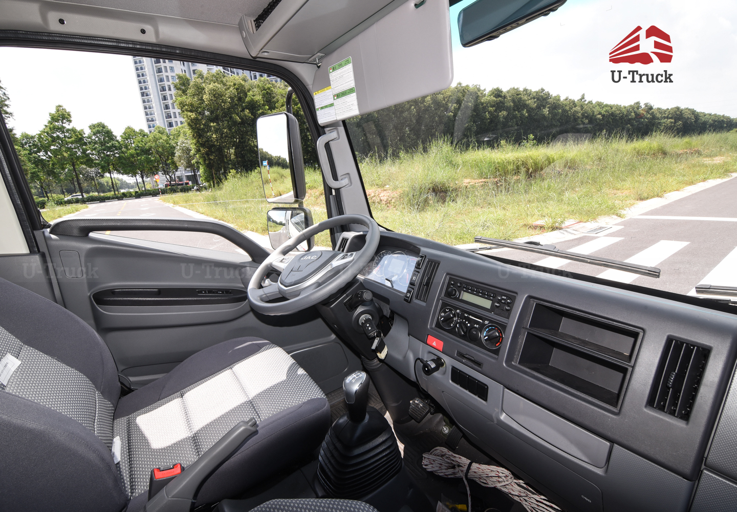 Xe tải JAC N350S Thùng trường lái 3T6