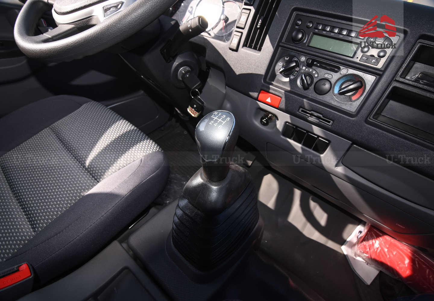 Xe tải JAC N650S Plus Thùng bạt 6T6