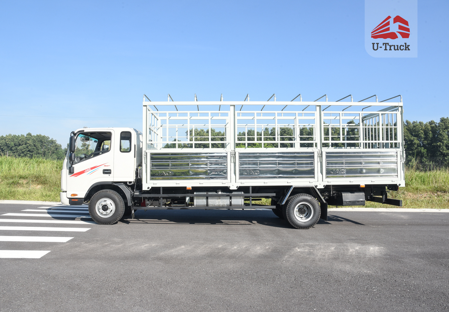 Xe tải JAC N650S Plus Thùng bạt 6T6