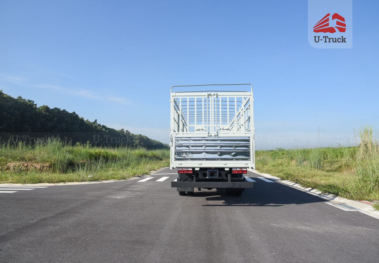 Xe tải JAC N650S Plus Thùng bạt 6T6