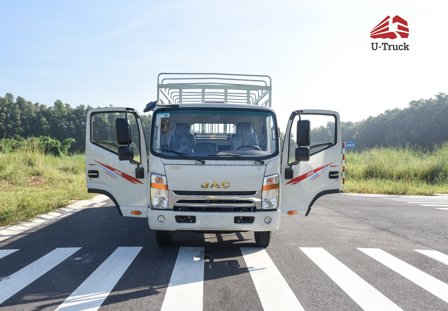 Xe tải JAC N650S Plus Thùng bạt 6T6