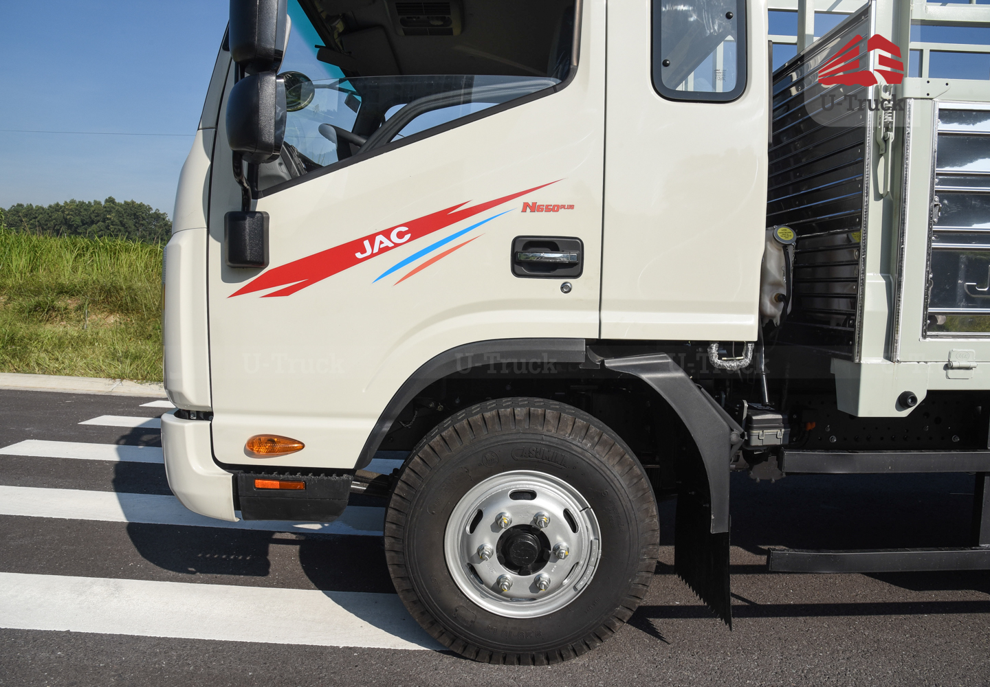 Xe tải JAC N650S Plus Thùng bạt 6T6