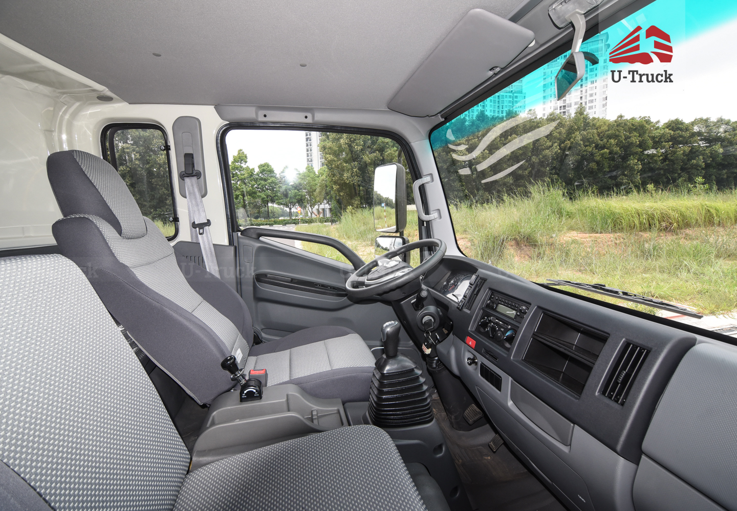 Xe tải JAC N680 Thùng kín 6T4