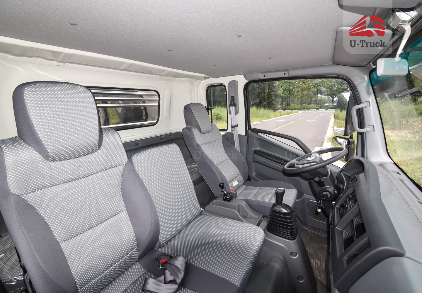 Xe tải JAC N680 Thùng kín 6T4