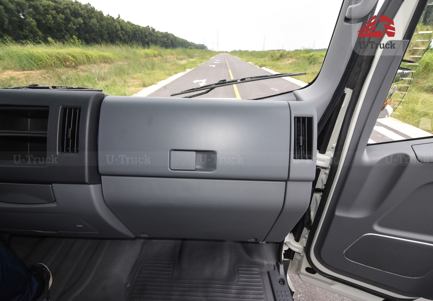 Xe tải JAC N680 Thùng kín 6T4