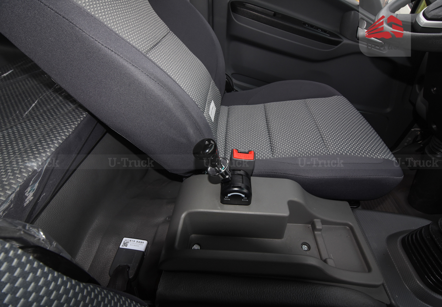 Xe tải JAC N680 Thùng kín 6T4