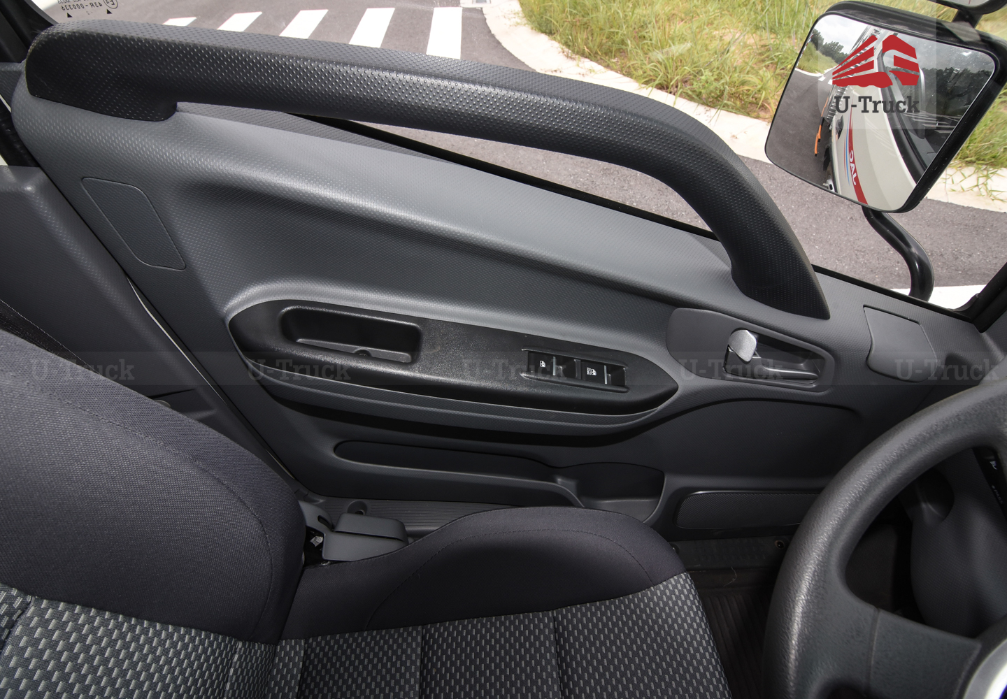 Xe tải JAC N680 Thùng kín 6T4