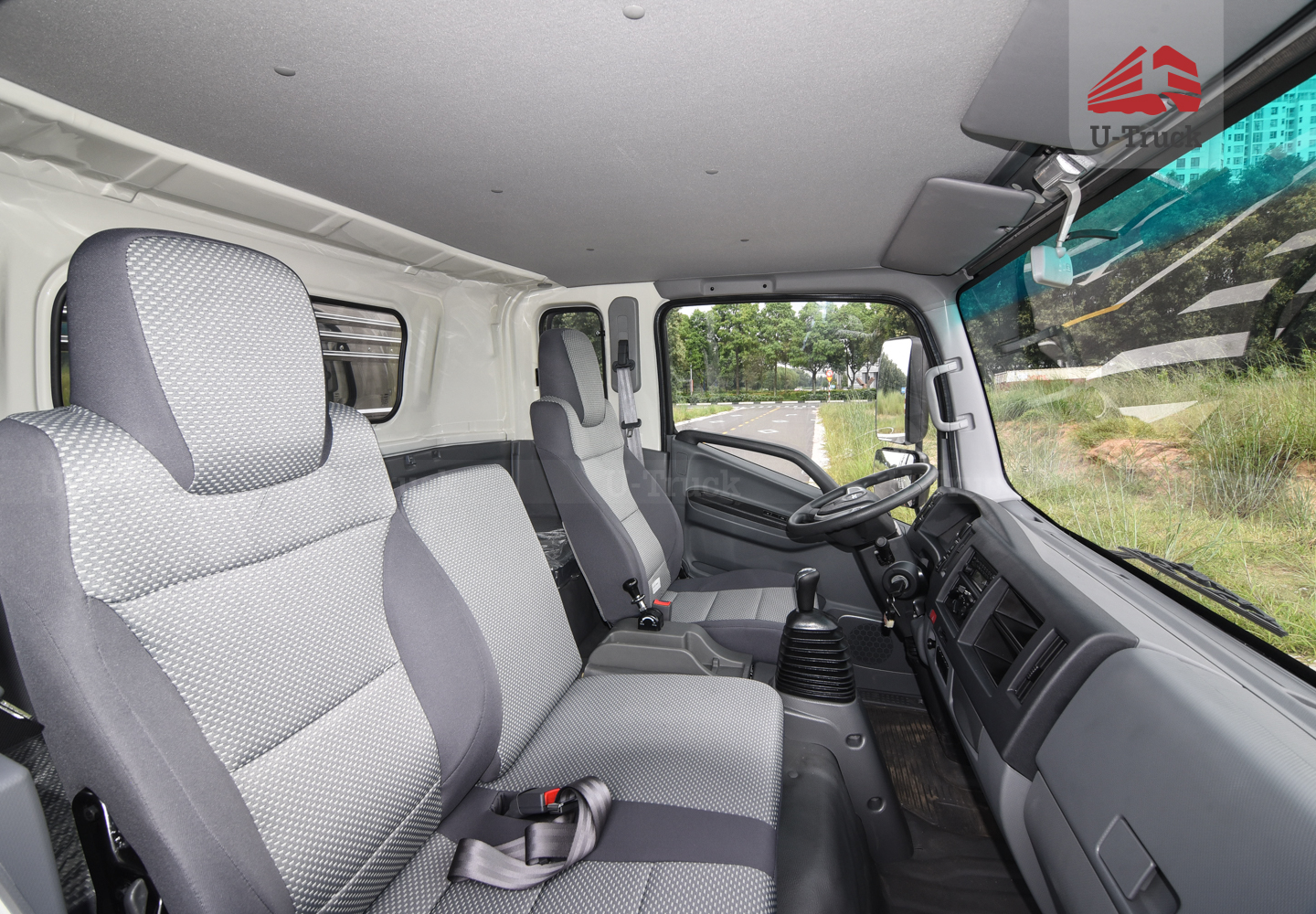 Xe tải JAC N680 Thùng kín 6T4