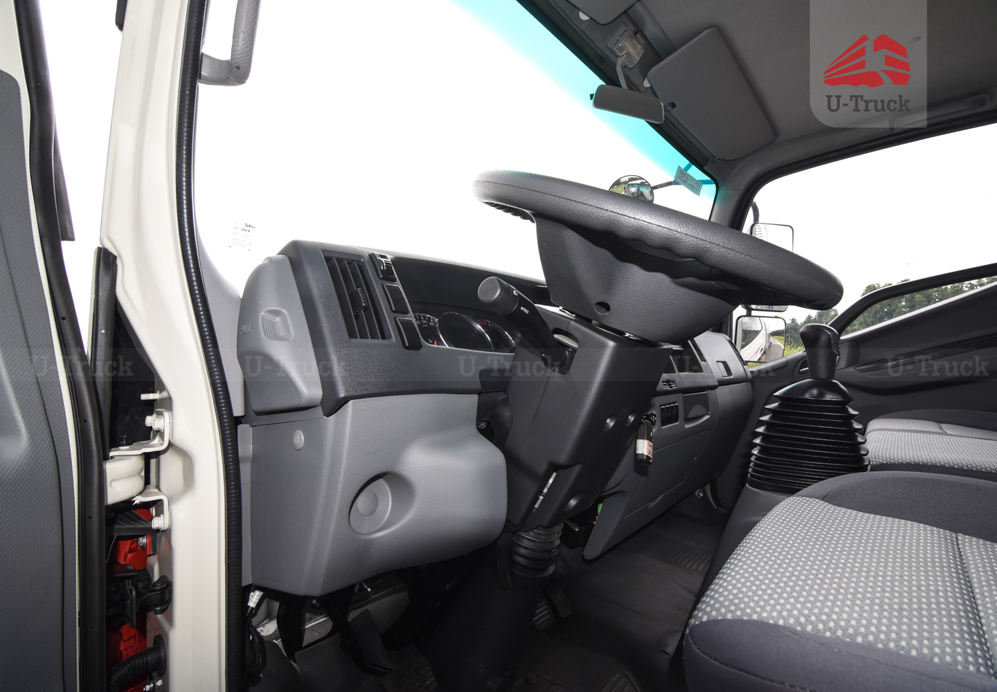 Xe tải JAC N680 Thùng kín 6T4