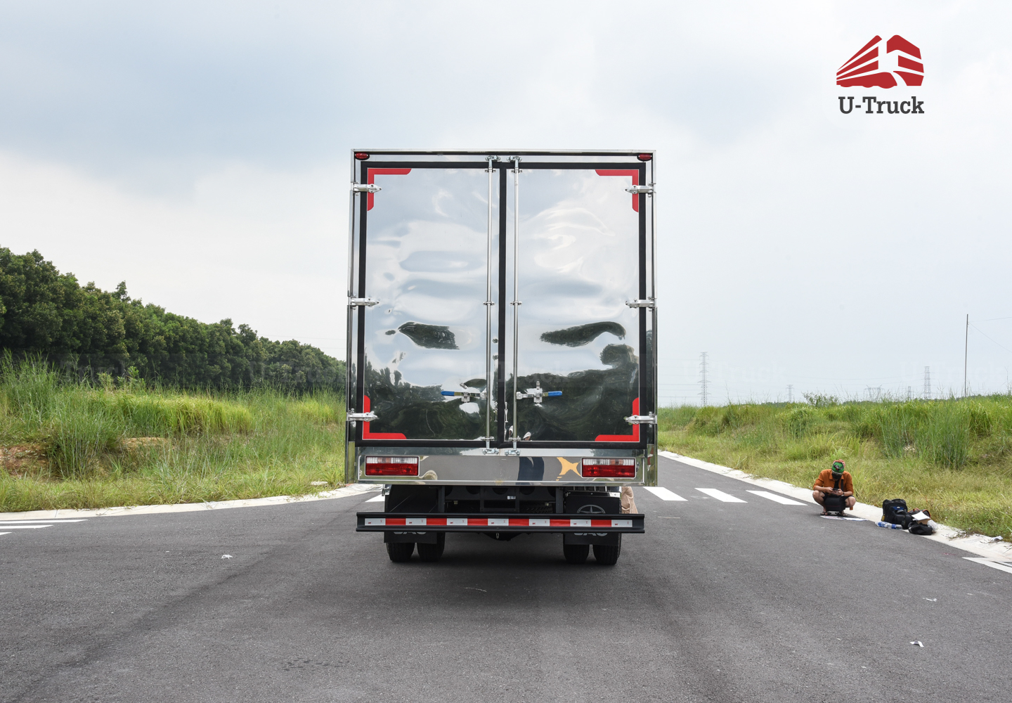 Xe tải JAC N680 Thùng kín 6T4