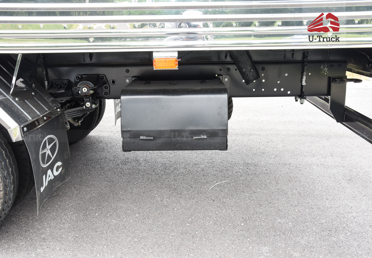 Xe tải JAC N680 Thùng kín 6T4