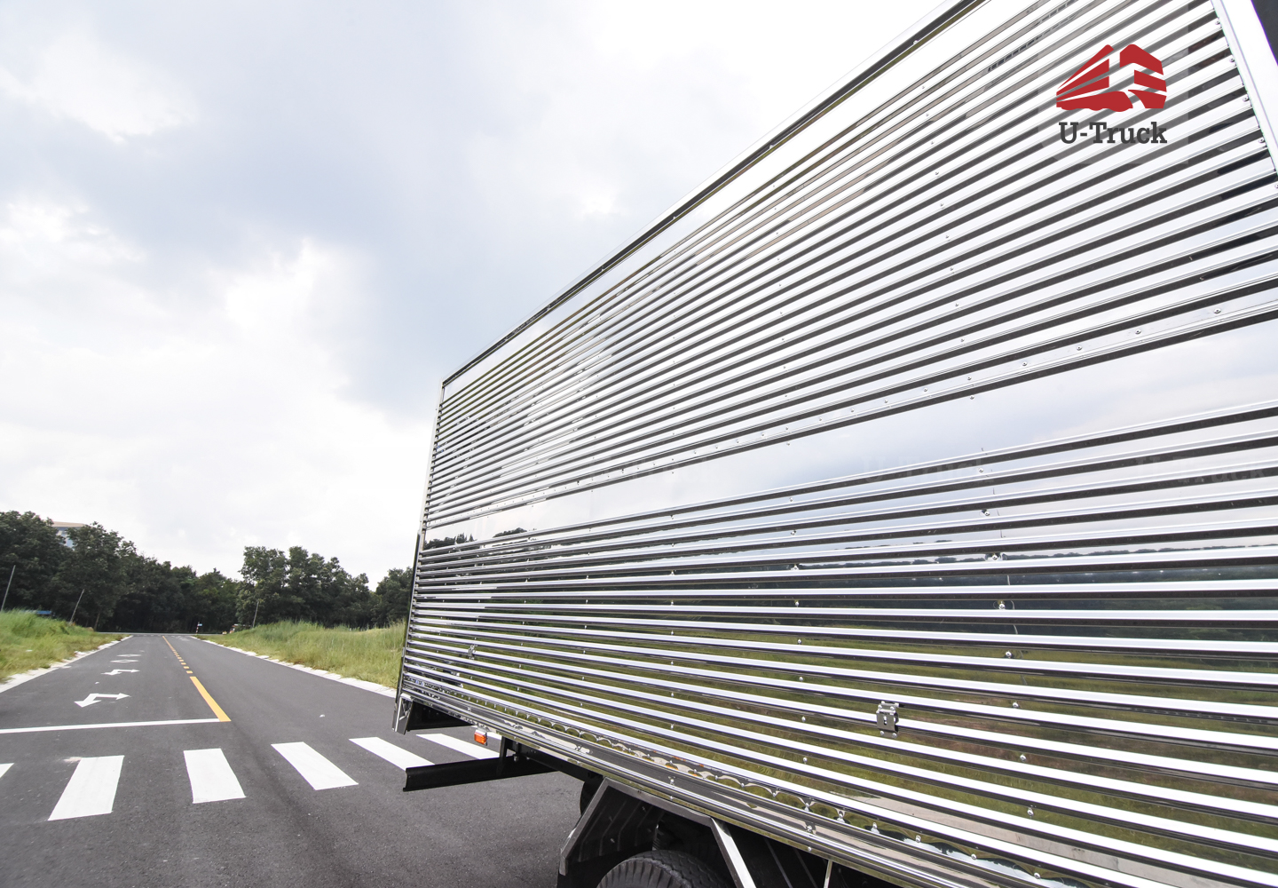 Xe tải JAC N680 Thùng kín 6T4