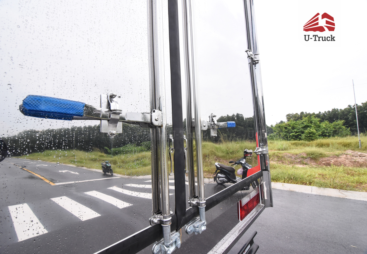 Xe tải JAC N680 Thùng kín 6T4