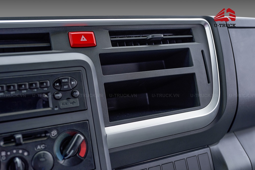 Xe tải JAC N800 PLUS E5 thùng kín