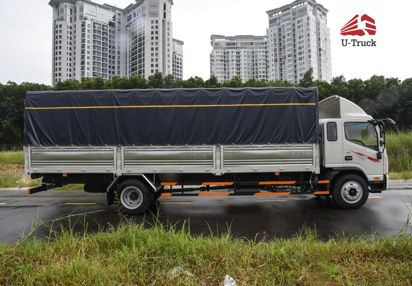 Xe tải JAC N800 Plus 4×2 khung mui