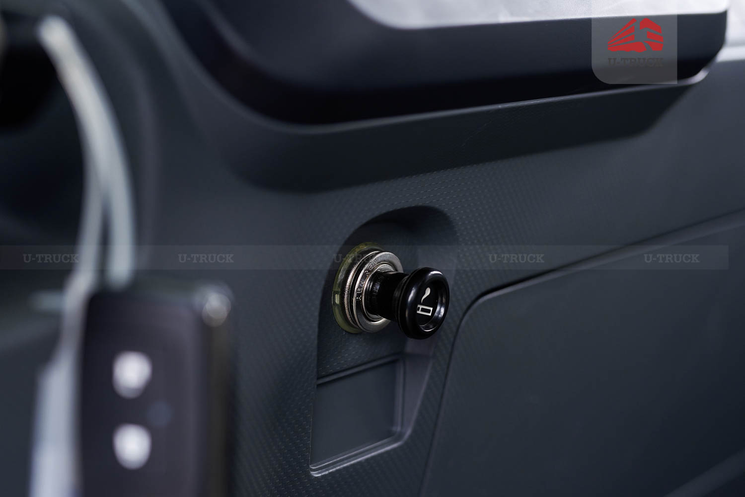 Xe tải JAC N800 Plus E5 thùng bạt