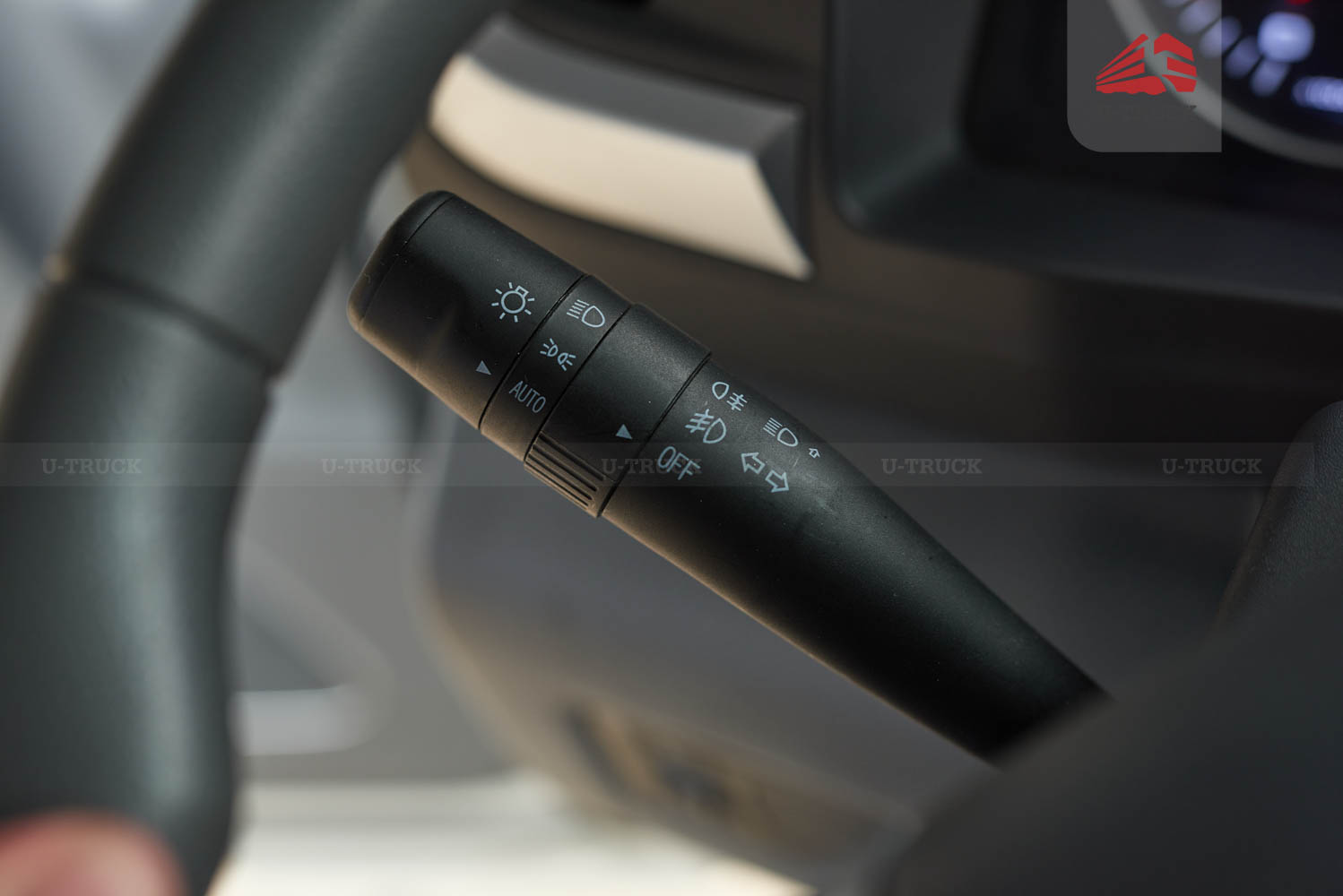 Xe tải JAC N800 Plus E5 thùng bạt