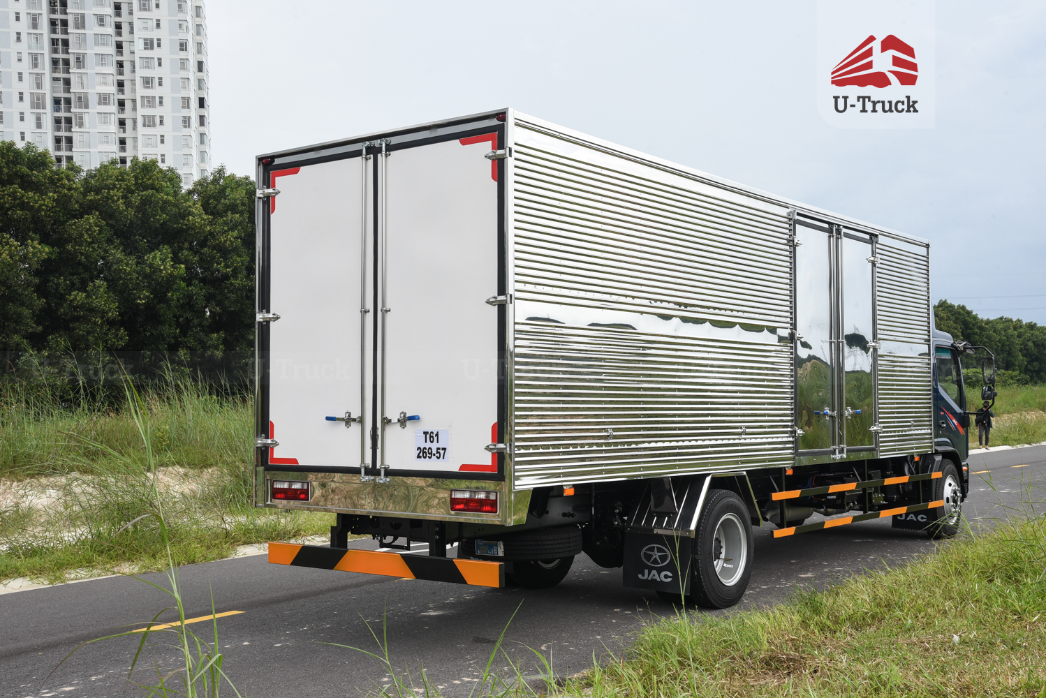 Xe tải JAC N800S Plus Thùng kín 8T1
