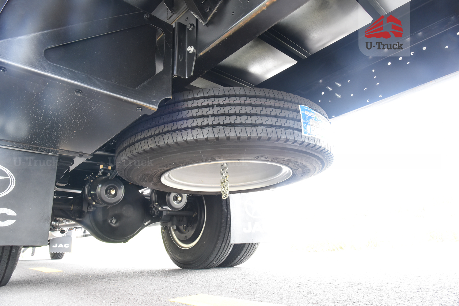 Xe tải JAC N800S Plus Thùng kín 8T1