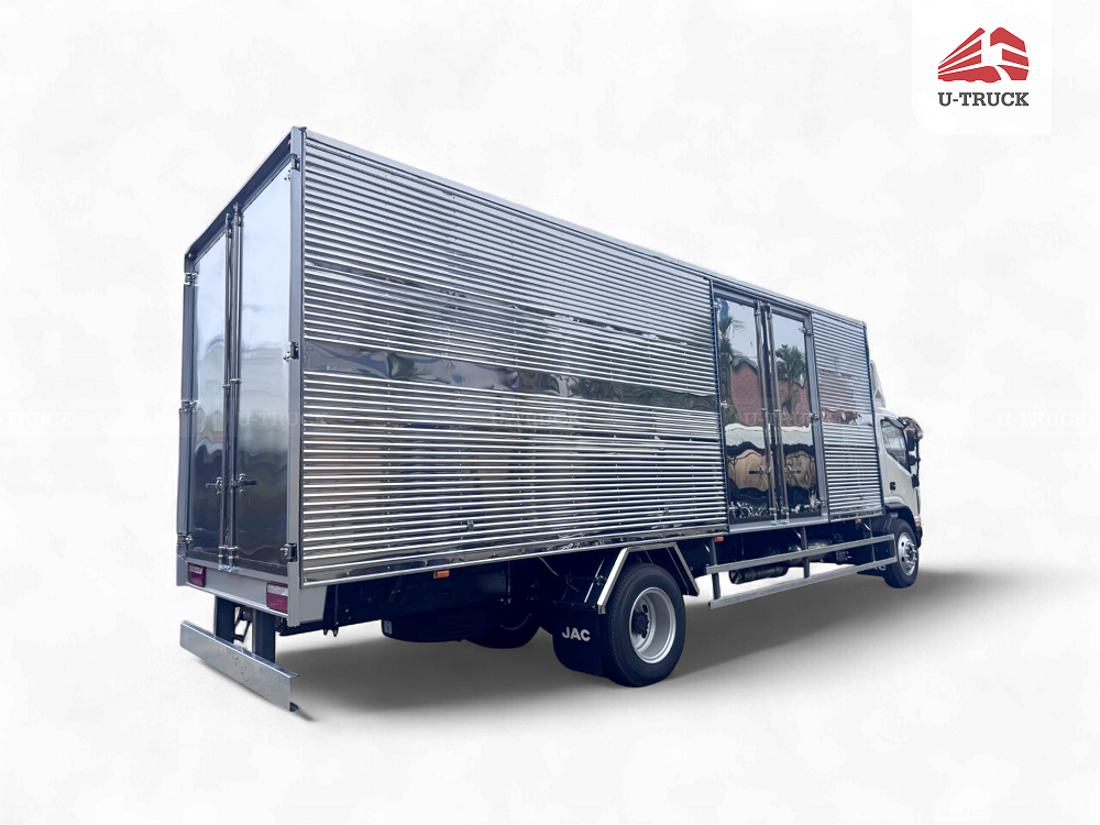 Xe tải JAC N900 PLUS E5 thùng kín