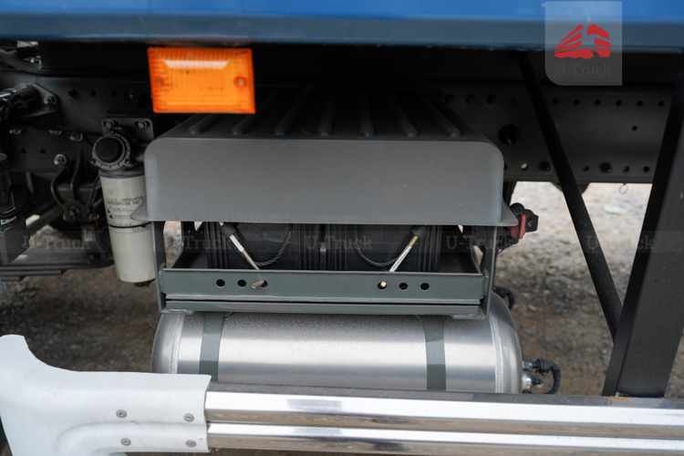 Xe tải HOWO NX 4×2 khung mui 8M5