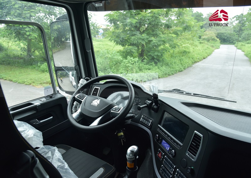 Xe trộn bê tông HOWO V7X 350 12M3