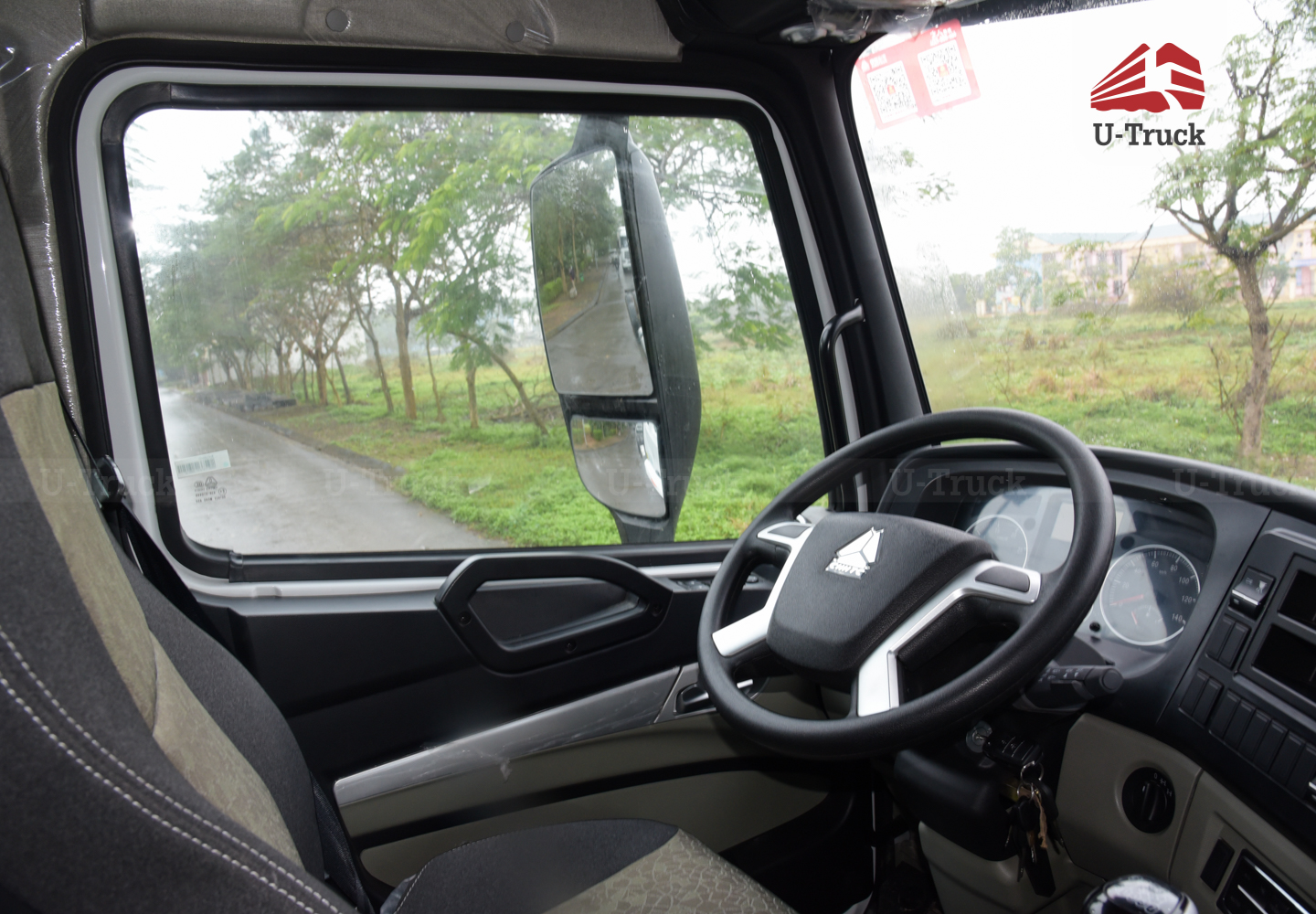 Xe xi téc HOWO NX 8×4 chở xăng 22M3