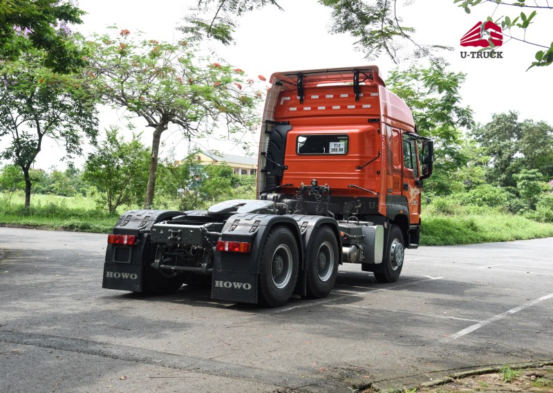 Xe đầu kéo HOWO V7X 440 cầu dầu