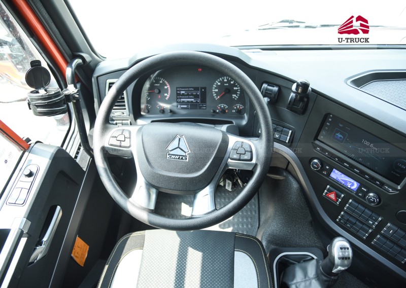 Xe đầu kéo HOWO V7X 440 cầu dầu