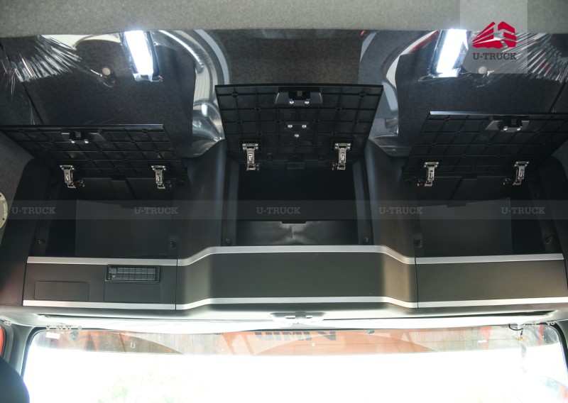 Xe đầu kéo HOWO V7X 440 cầu dầu