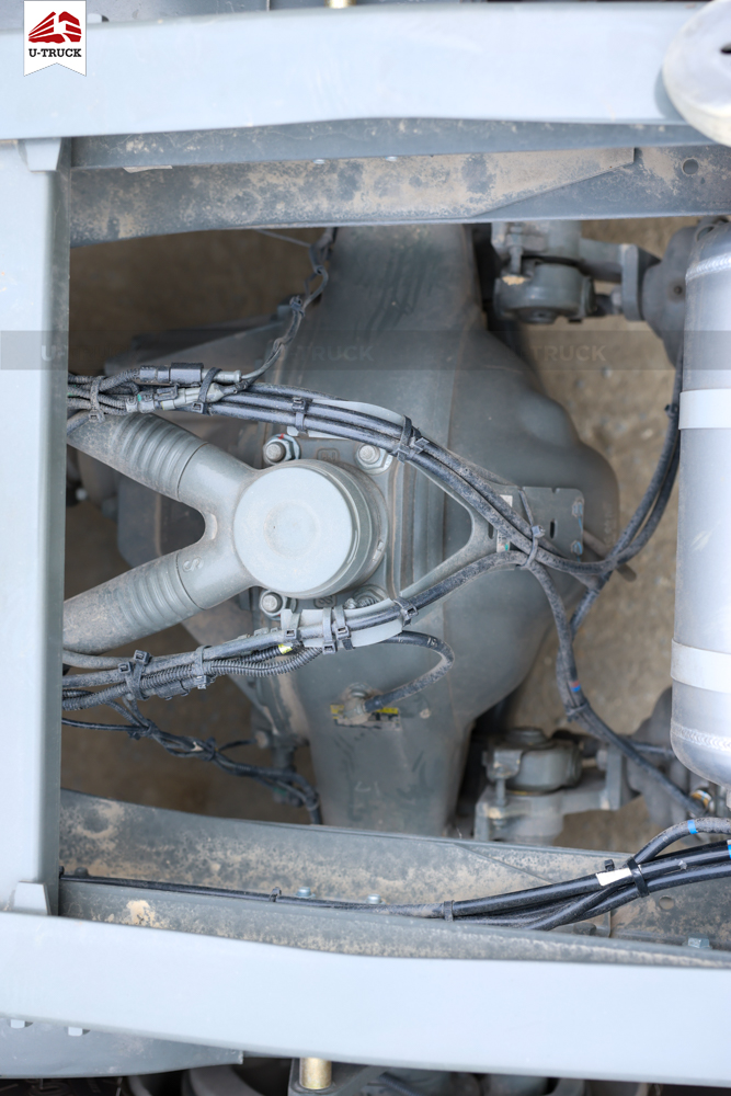 Xe đầu kéo HOWO TH7 DX 460 Cầu láp