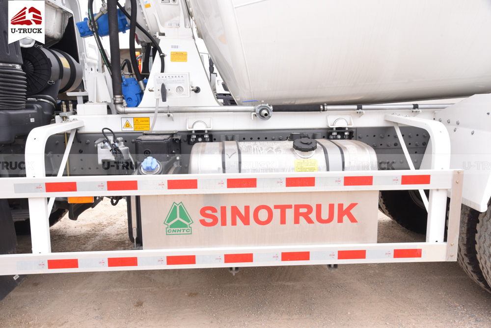 Xe trộn bê tông Howo TX350 6X4 10M3